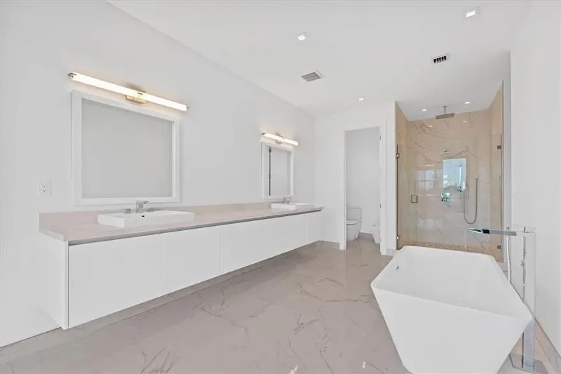 16722 S Botaniko Dr S, Weston, FL 33326, Fort Lauderdale, Florida, United States. - Photo 47