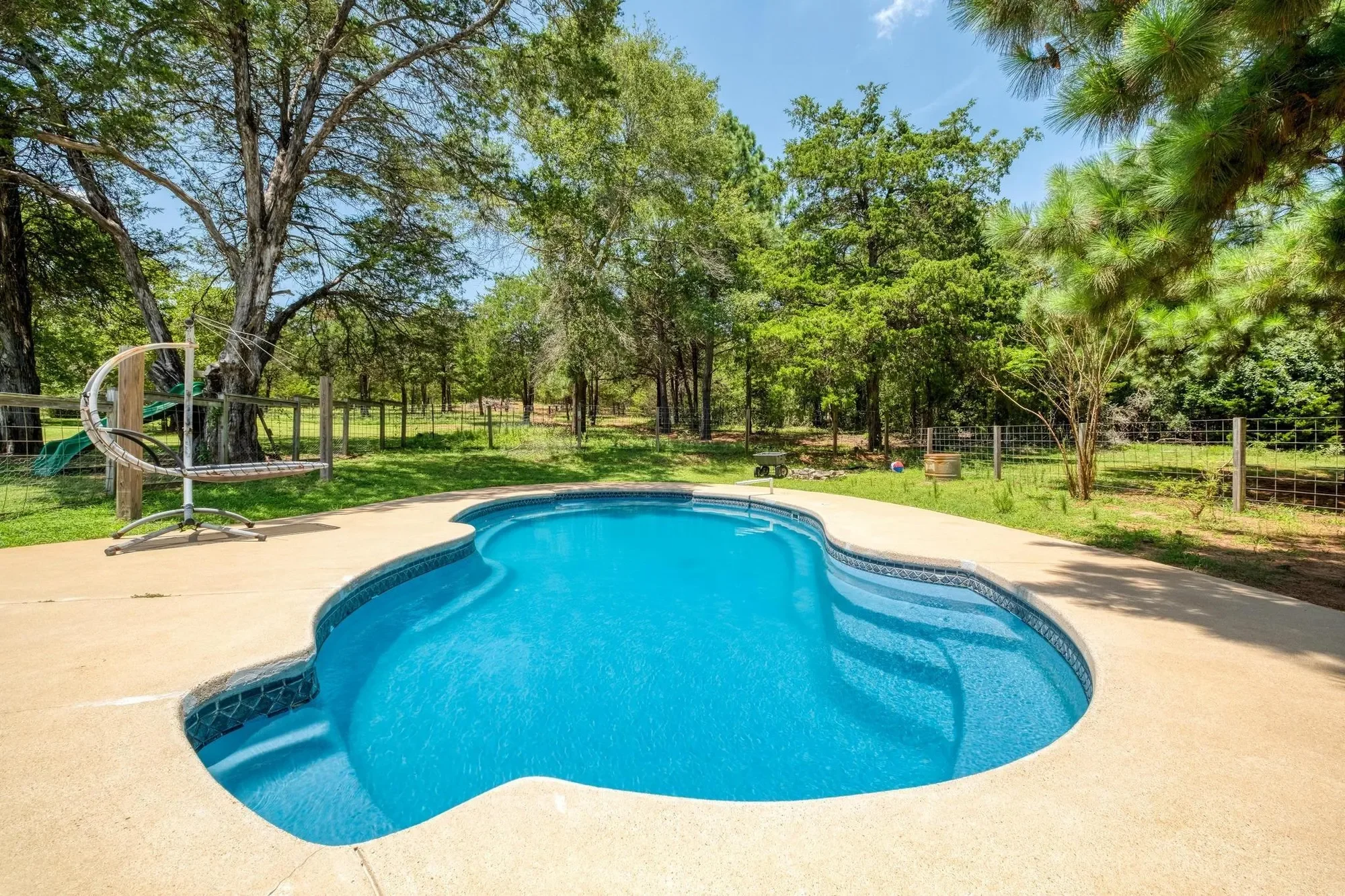 1922 E SH 21, Paige, Texas, United States. - Photo 20