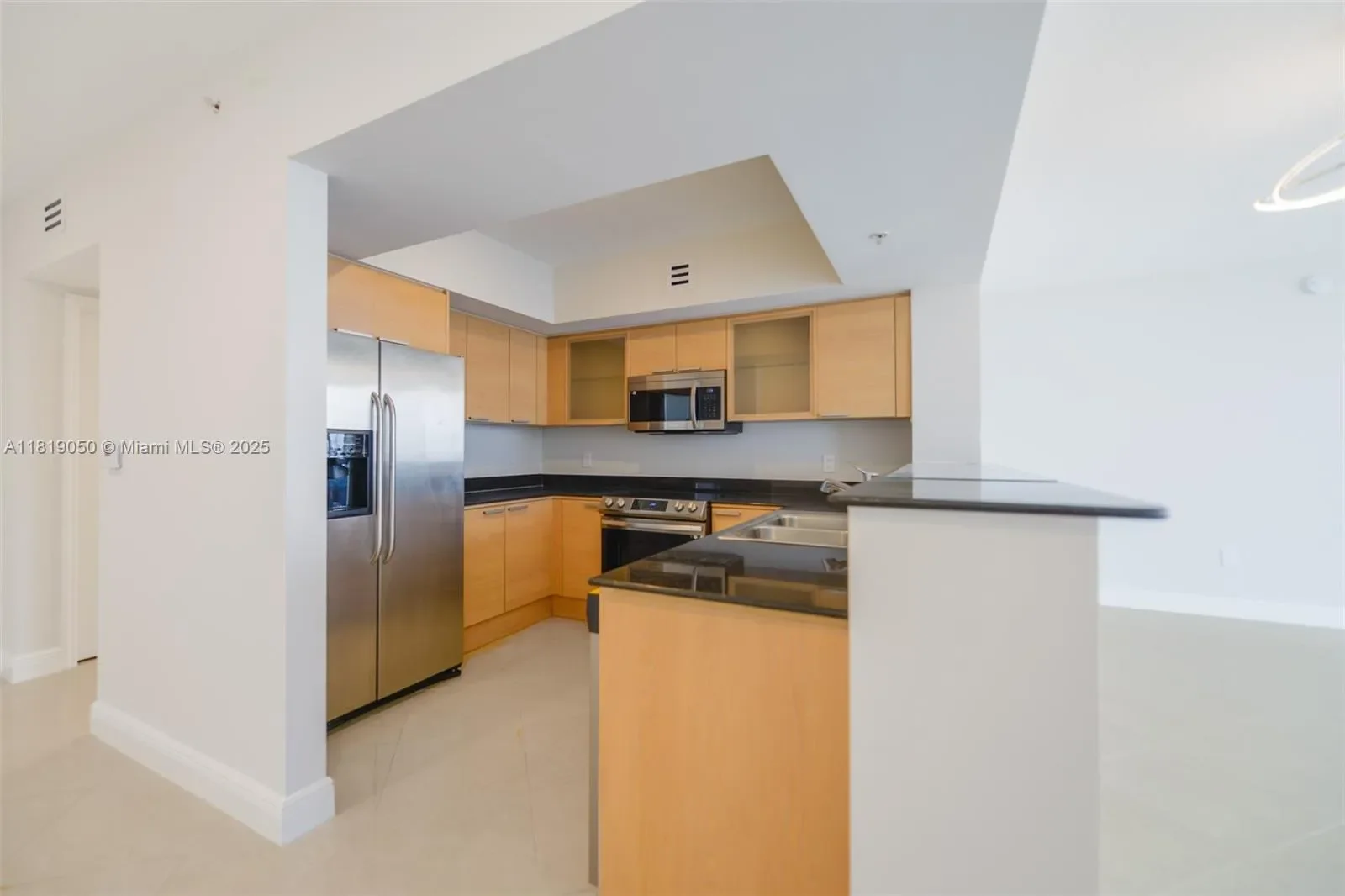 16699 Collins Ave 2107, Golden Beach, Florida, United States. - Photo 2