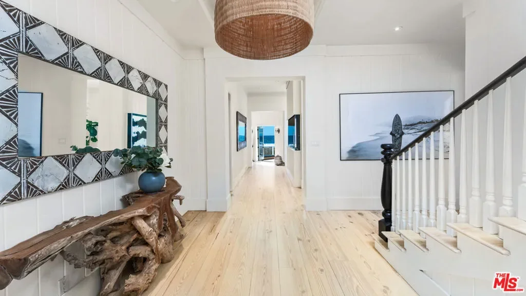 30718 Pacific Coast Highway, Malibu, California, United States. - Photo 38