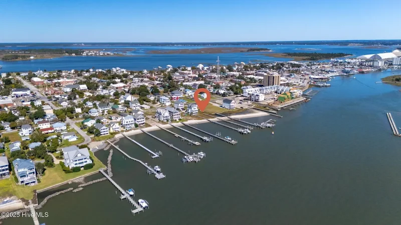 1013 Shepard Street, Morehead City, NC 28557, Morehead City, North Carolina, United States. - Photo 5