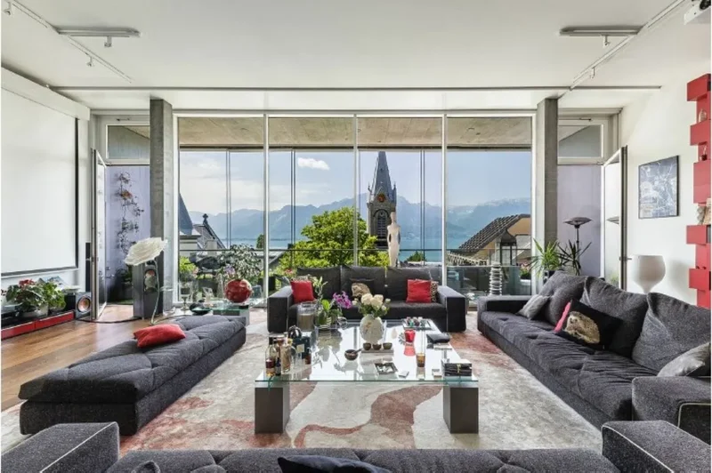 Veytaux, Vaud, Switzerland. - Photo 6