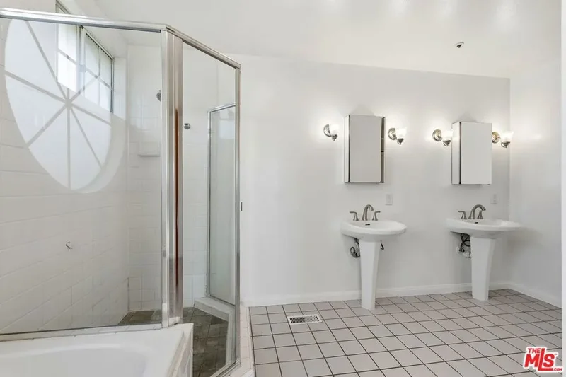 31763 Cottontail Lane, Malibu, California, United States. - Photo 23