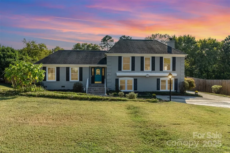 4212 Montibello Drive, Charlotte, NC 28226, Charlotte, North Carolina, United States. - Photo 3