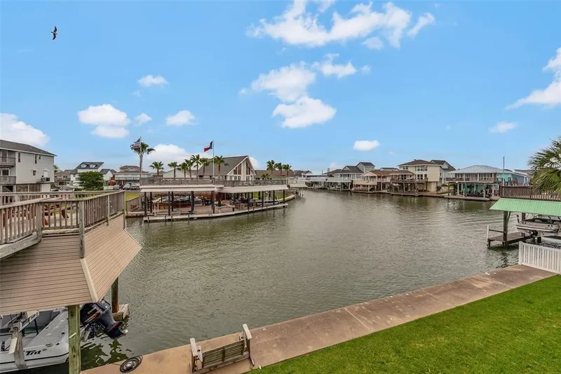 1302 Tiki Drive, Galveston, Texas, United States. - Photo 9