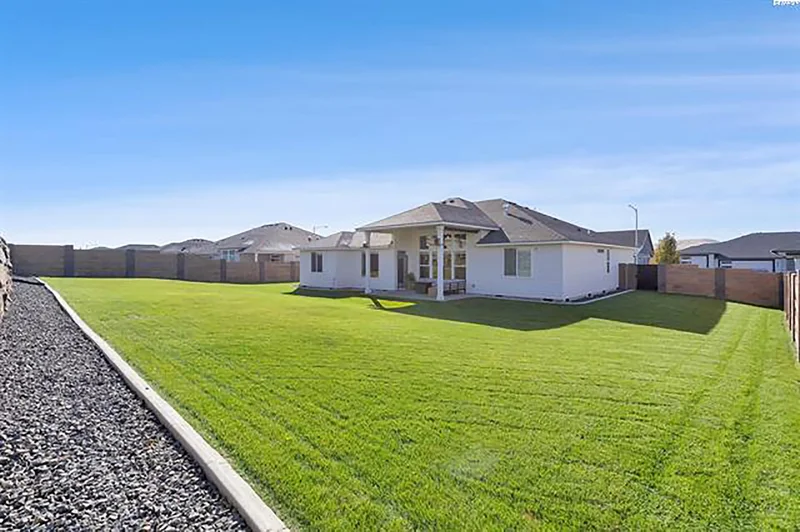 3956 Corvina St, Richland, WA 993, Kennewick, Washington, United States. - Photo 24