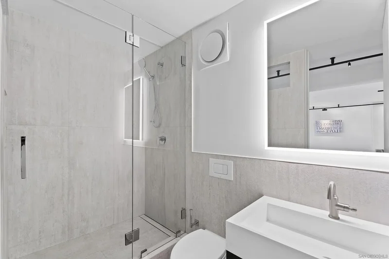 4944 Cass St 604, San Diego, California, United States. - Photo 12