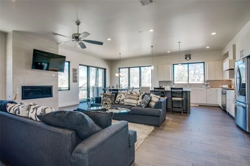 410 Melba Street 1, 2, 3, 4, Dallas, Texas, United States. - Photo 12