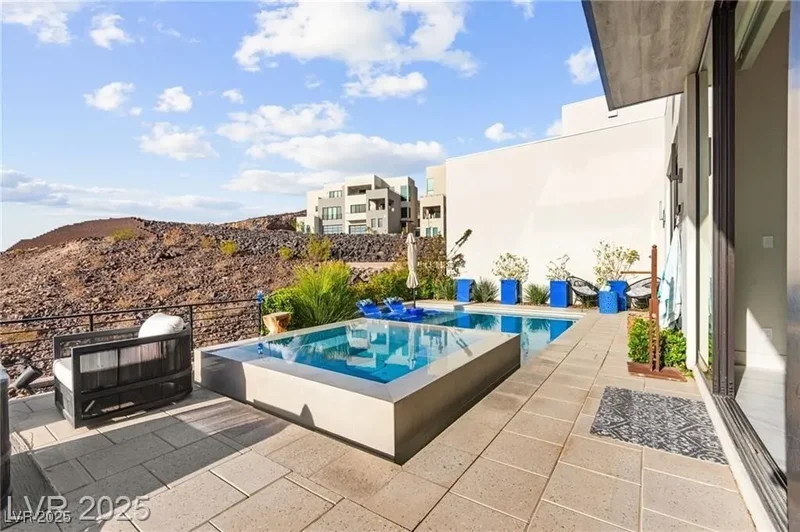 387 Solitude Peak Lane, Henderson, Nevada, United States. - Photo 37