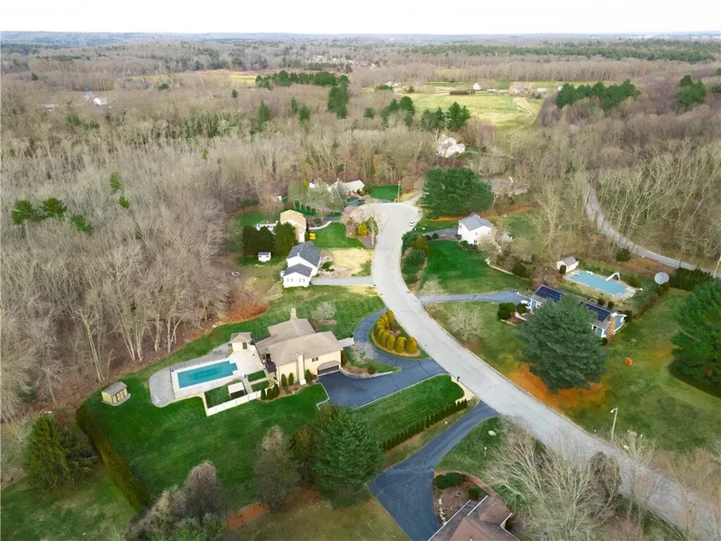 6 Christopher Drive, Johnston, Rhode Island, United States. - Photo 46