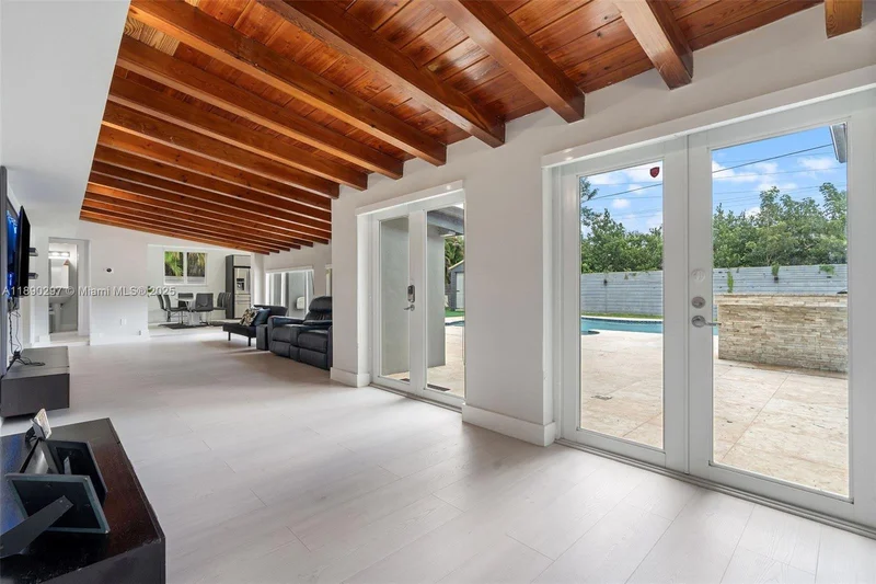 11811 SW 82 Rd, Coral Gables, Florida, United States. - Photo 17