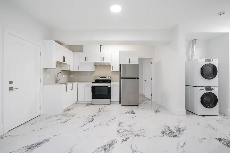 13528 14 Street, Surrey, BC, V4A5H5, CANADA, Surrey, British Columbia, Canada. - Photo 11