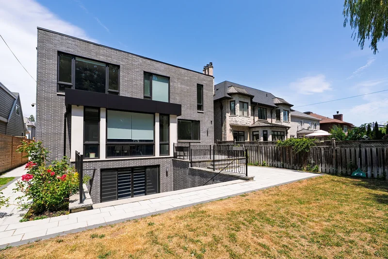 71 Yorkview Dr, Toronto, ON M2R 1J7, Toronto, Ontario, Canada. - Photo 9