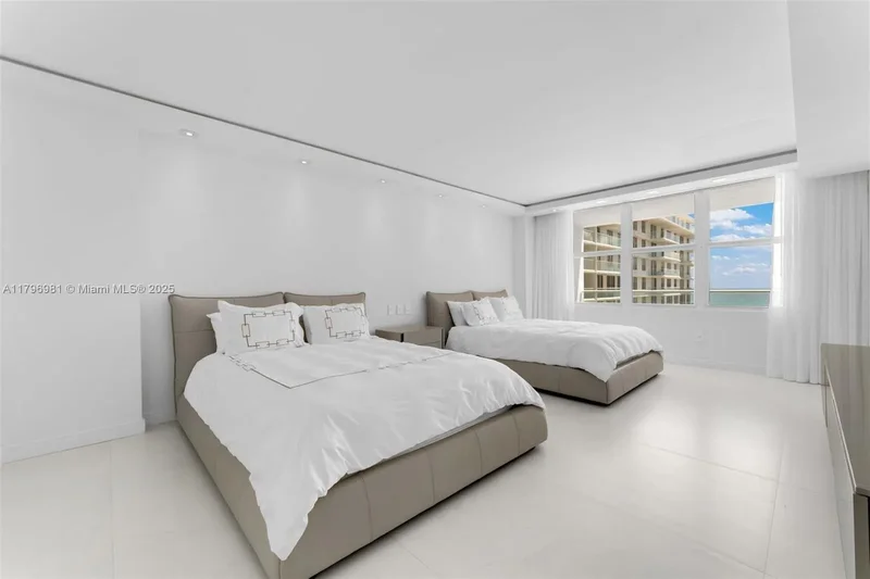 9801 Collins Ave 17P, Bal Harbour, Florida, United States. - Photo 18