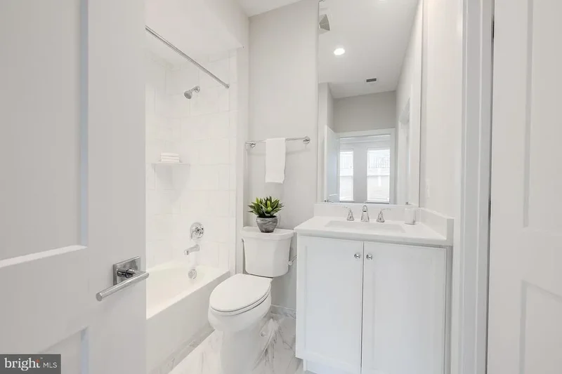 10326 GROSVENOR PL PLACE, NORTH BETHESDA, MD 20852, North Bethesda, Virginia, United States. - Photo 32