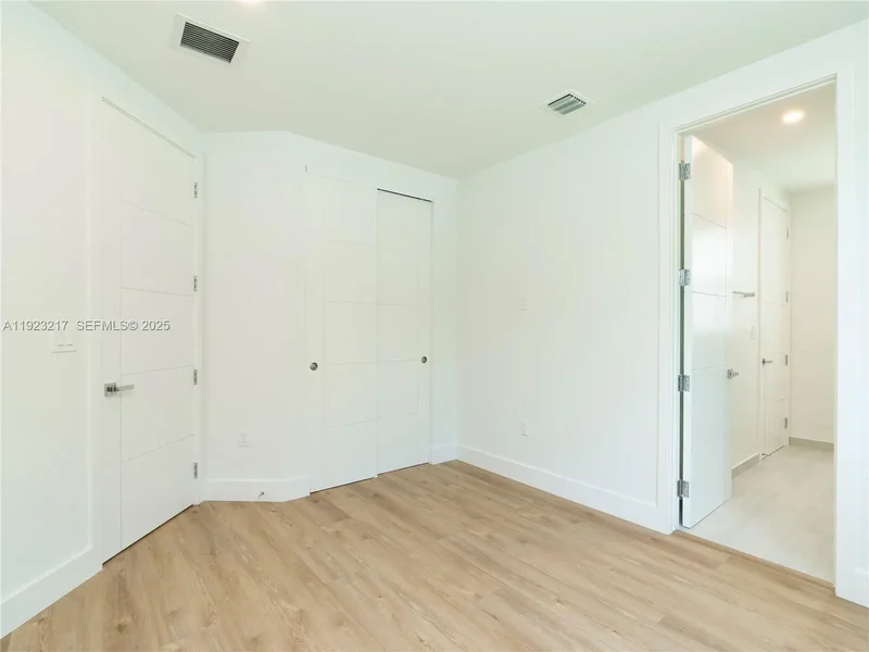 1720 SW 20th St, Fort Lauderdale, Florida, United States. - Photo 27