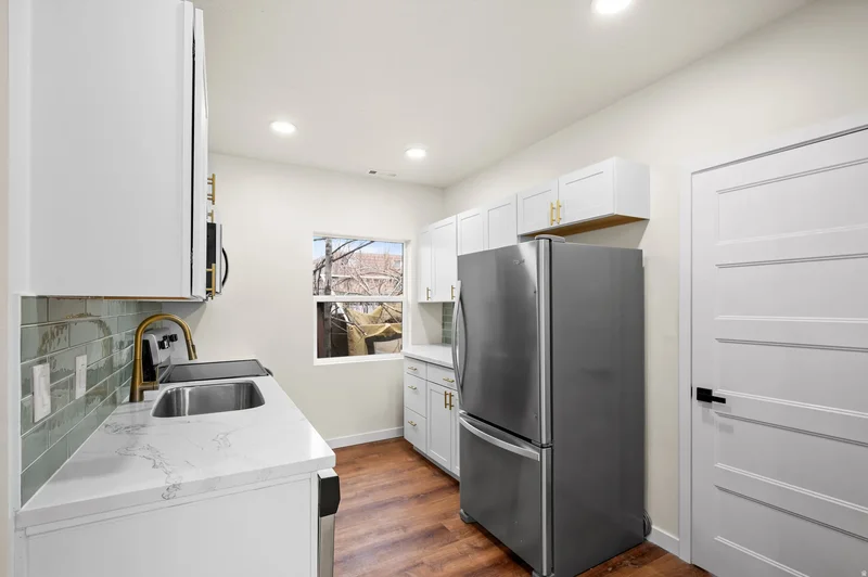 563 S DENVER ST, Salt Lake City, Utah, United States. - Photo 17