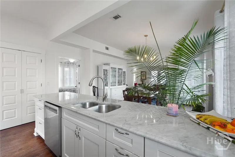 743 E 40th Street, Savannah, Georgia, United States. - Photo 24