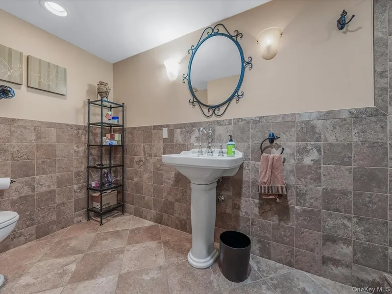 14 Magnolia Drive, Great Neck, NY 11021, Great Neck, New York, United States. - Photo 6