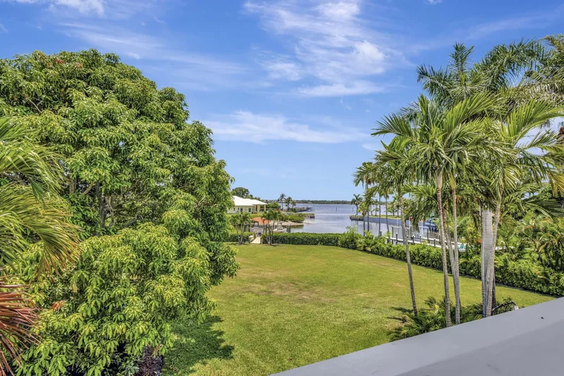 2660 NW Collins Cove Road, Stuart, Florida, United States. - Photo 85