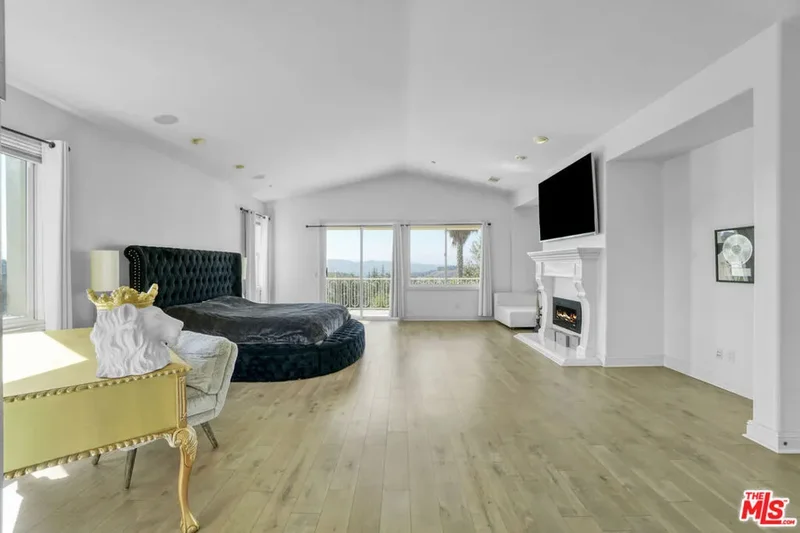 11158 Lopez Court, Moorpark, California, United States. - Photo 18
