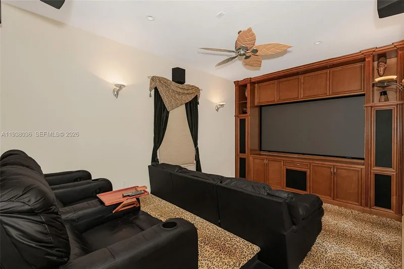610 W Enclave Cir W, Miramar, Florida, United States. - Photo 49