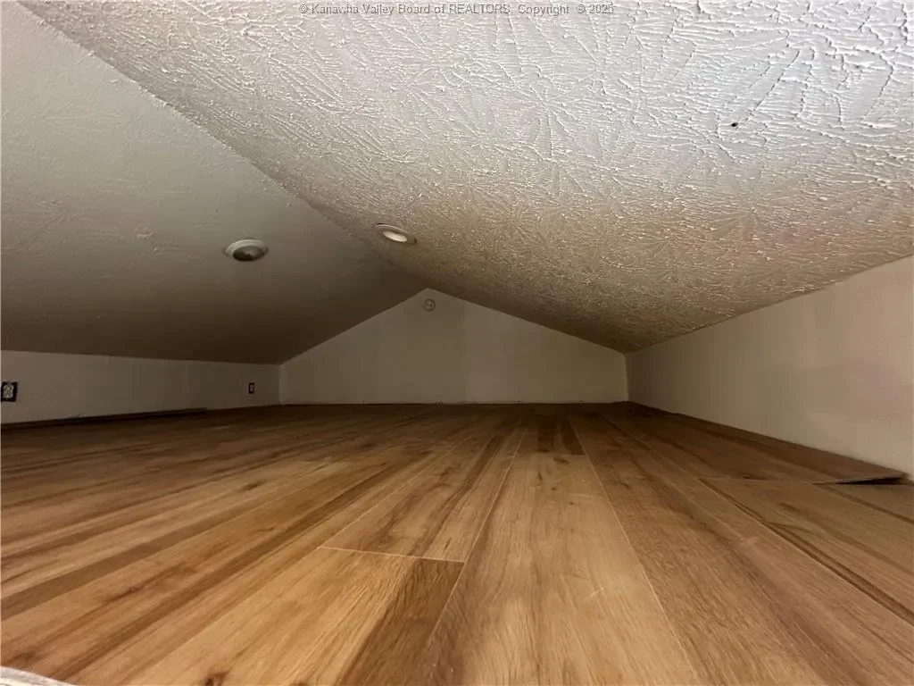 365 Astor Lane, Point Pleasant, WV 25550, Point Pleasant, West Virginia, United States. - Photo 26