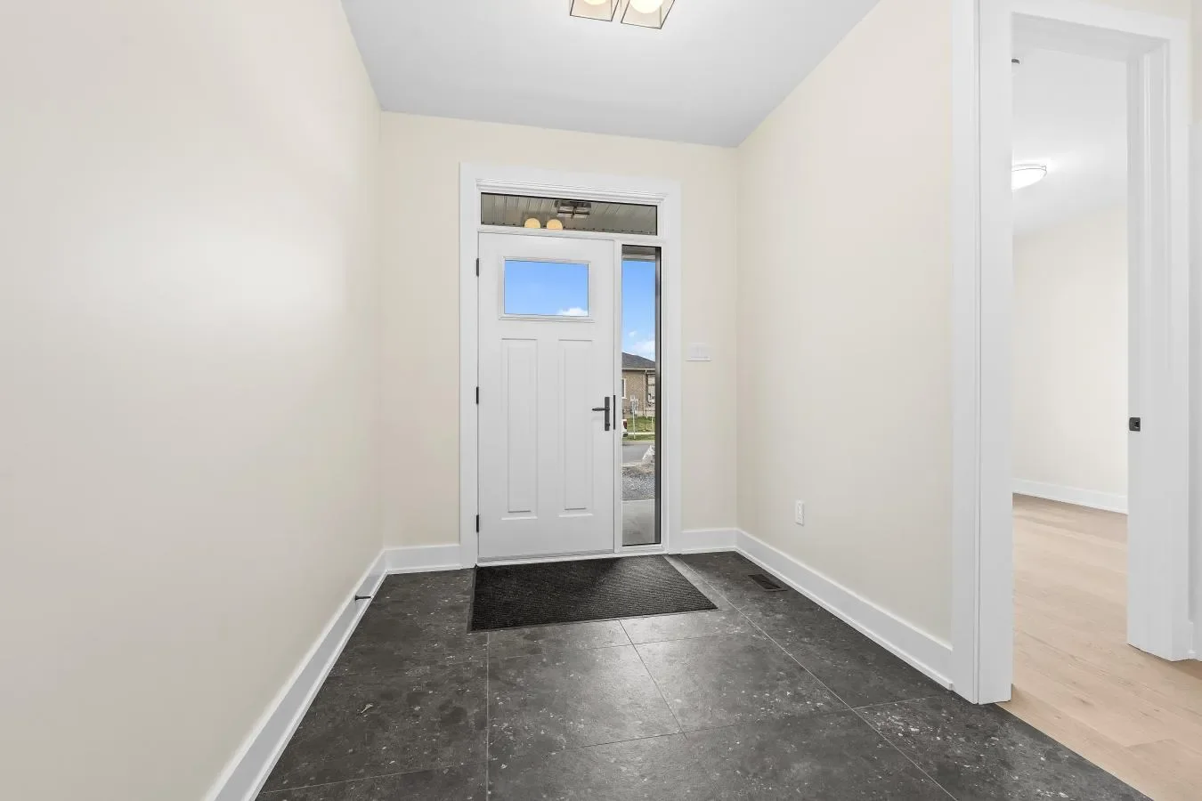 1257 Carfa Crescent, Kingston, Ontario, Canada. - Photo 12