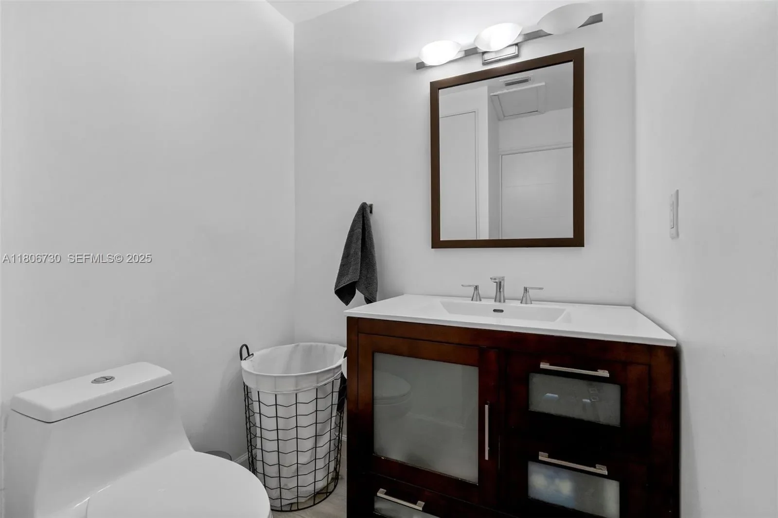 5943 SW 62nd St, South Miami, FL 33143, Miami, Florida, United States. - Photo 19