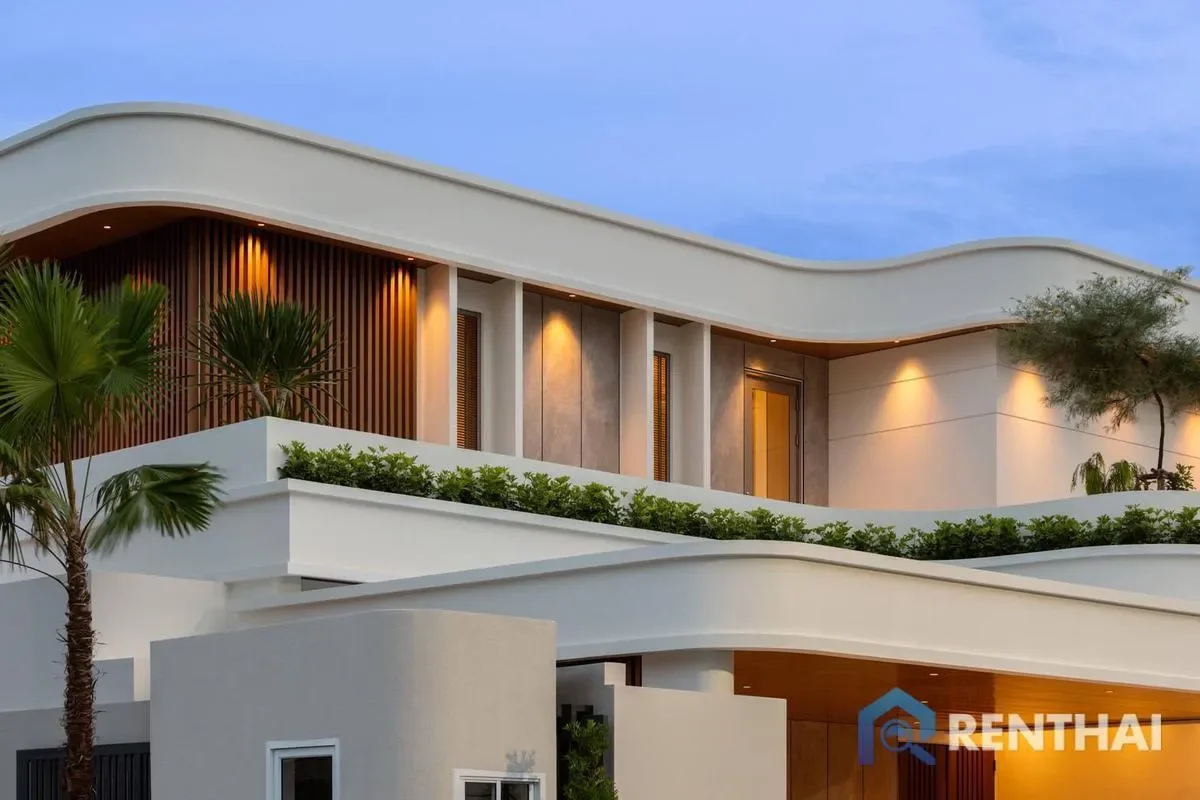 Exterior photo 4