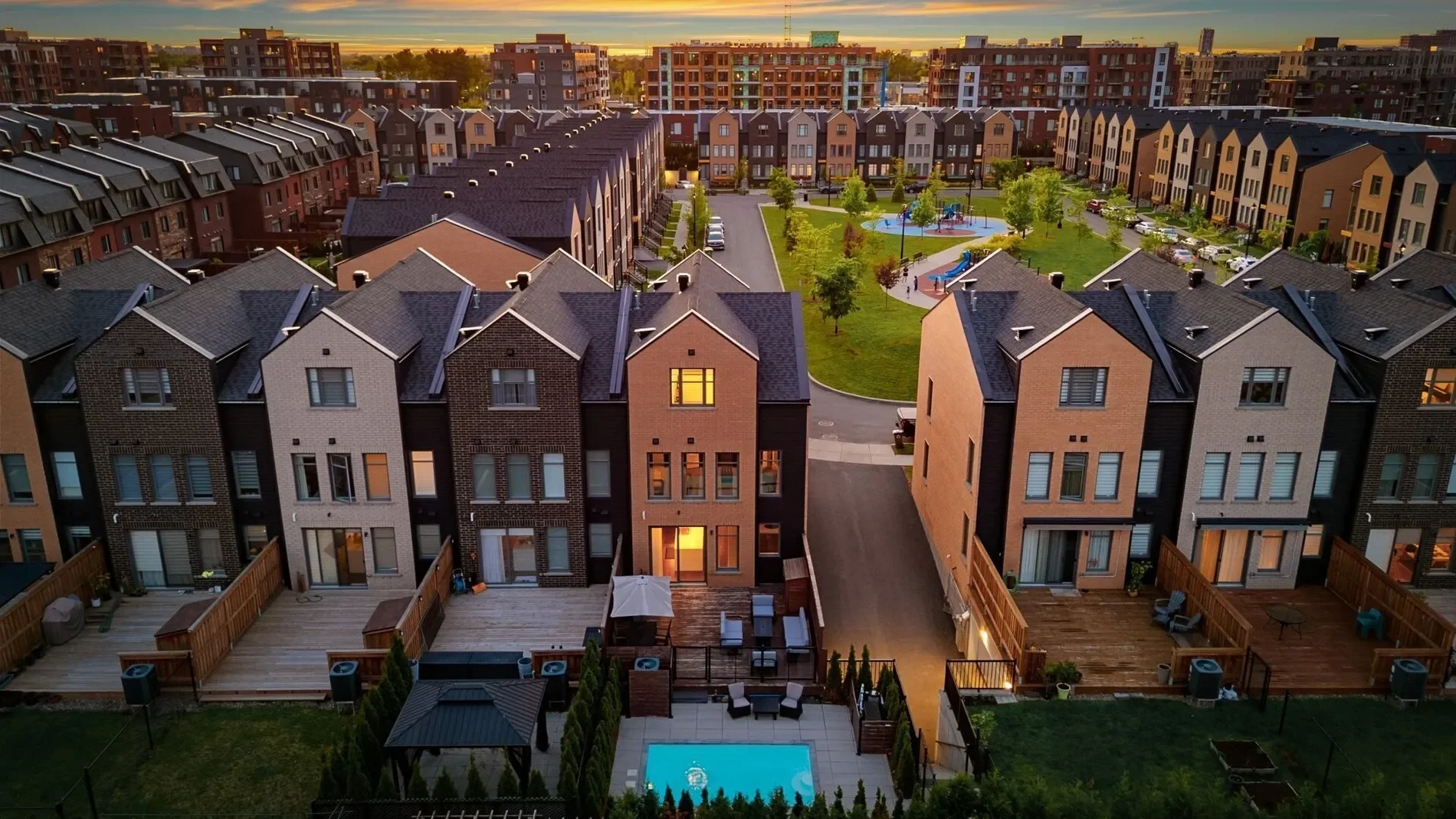 Exterior photo 10