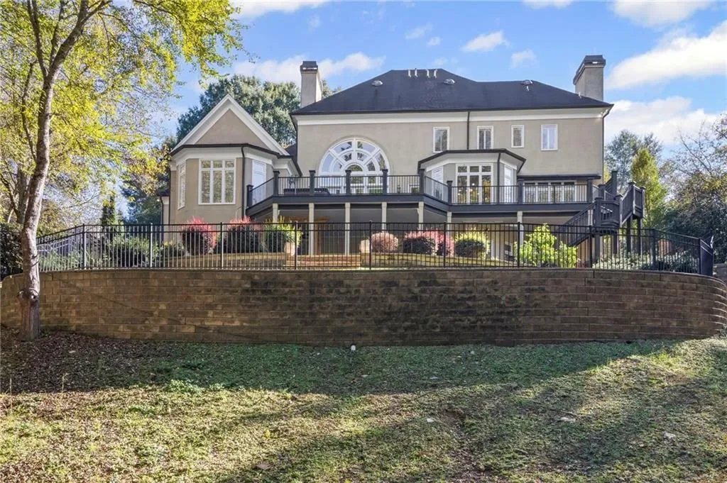 1655 Misty Oaks Drive, Atlanta, Georgia, United States. - Photo 57