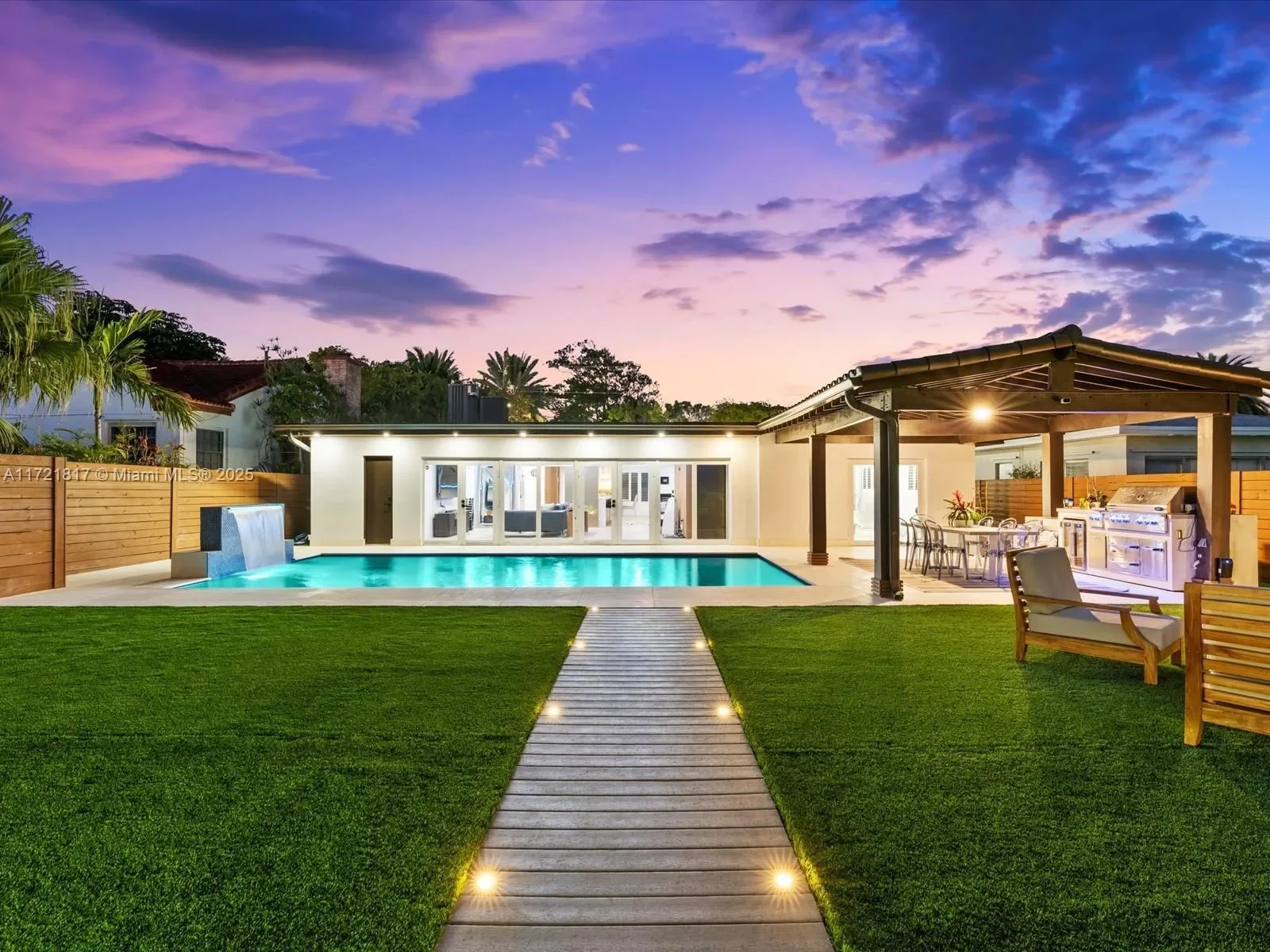 1560 Cleveland Road, Miami Beach, Florida, United States. - Photo 38