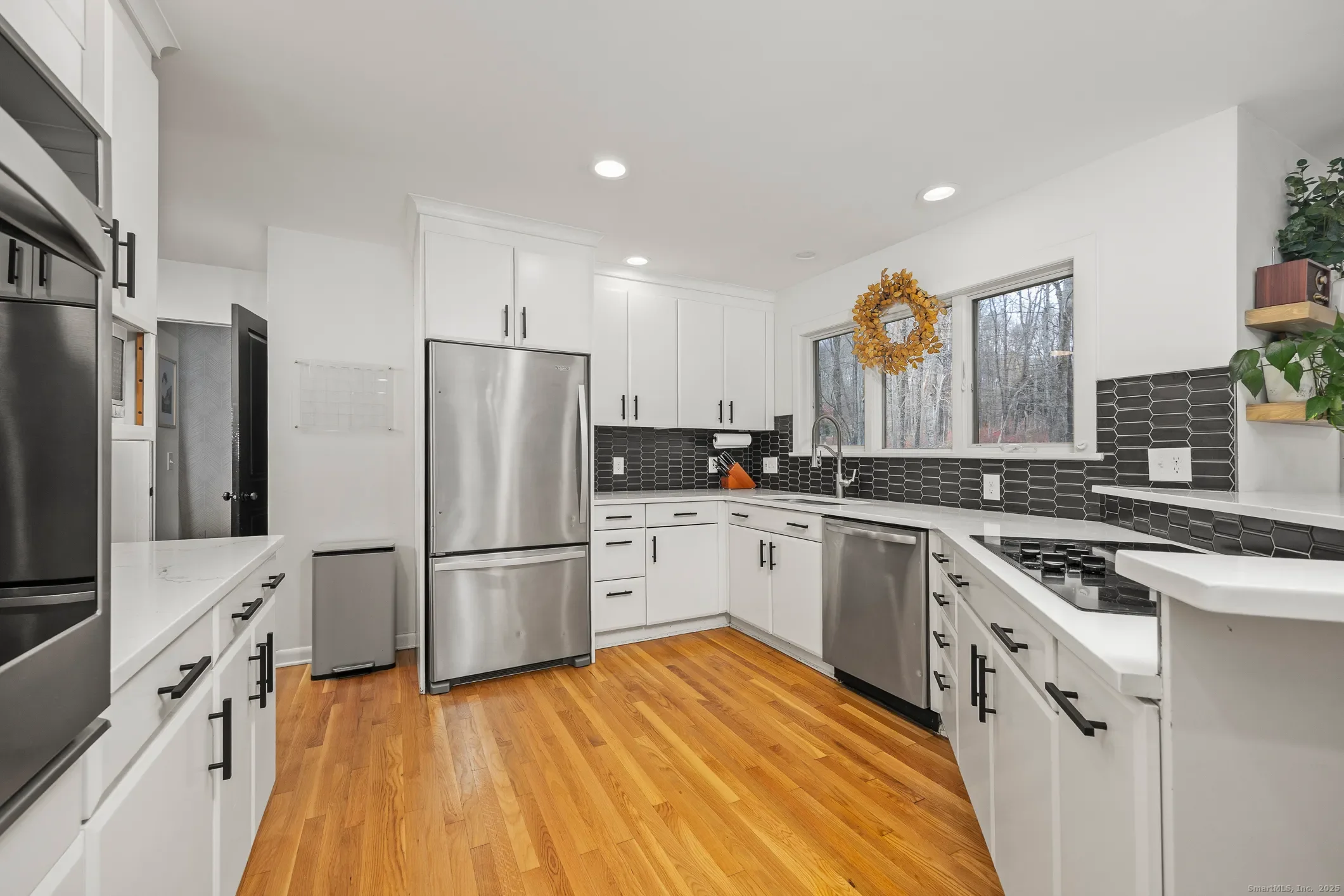 8 Cherokee Drive, Brookfield, Connecticut, United States. - Photo 25