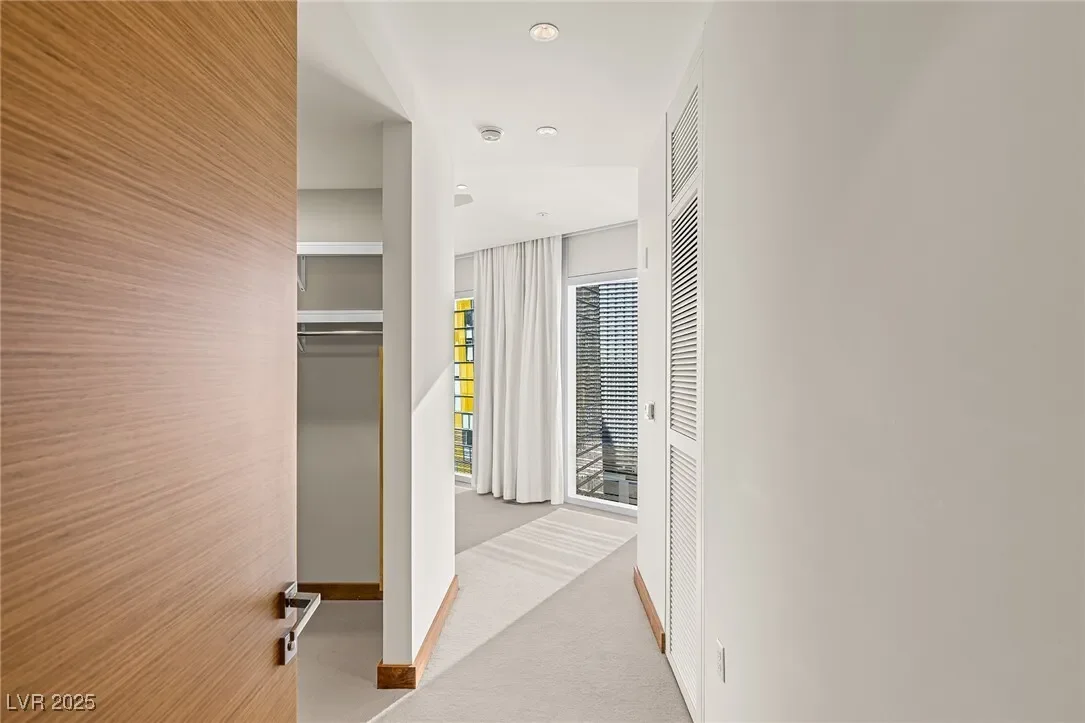 3750 Las Vegas Boulevard 2808, Las Vegas, Nevada, United States. - Photo 16