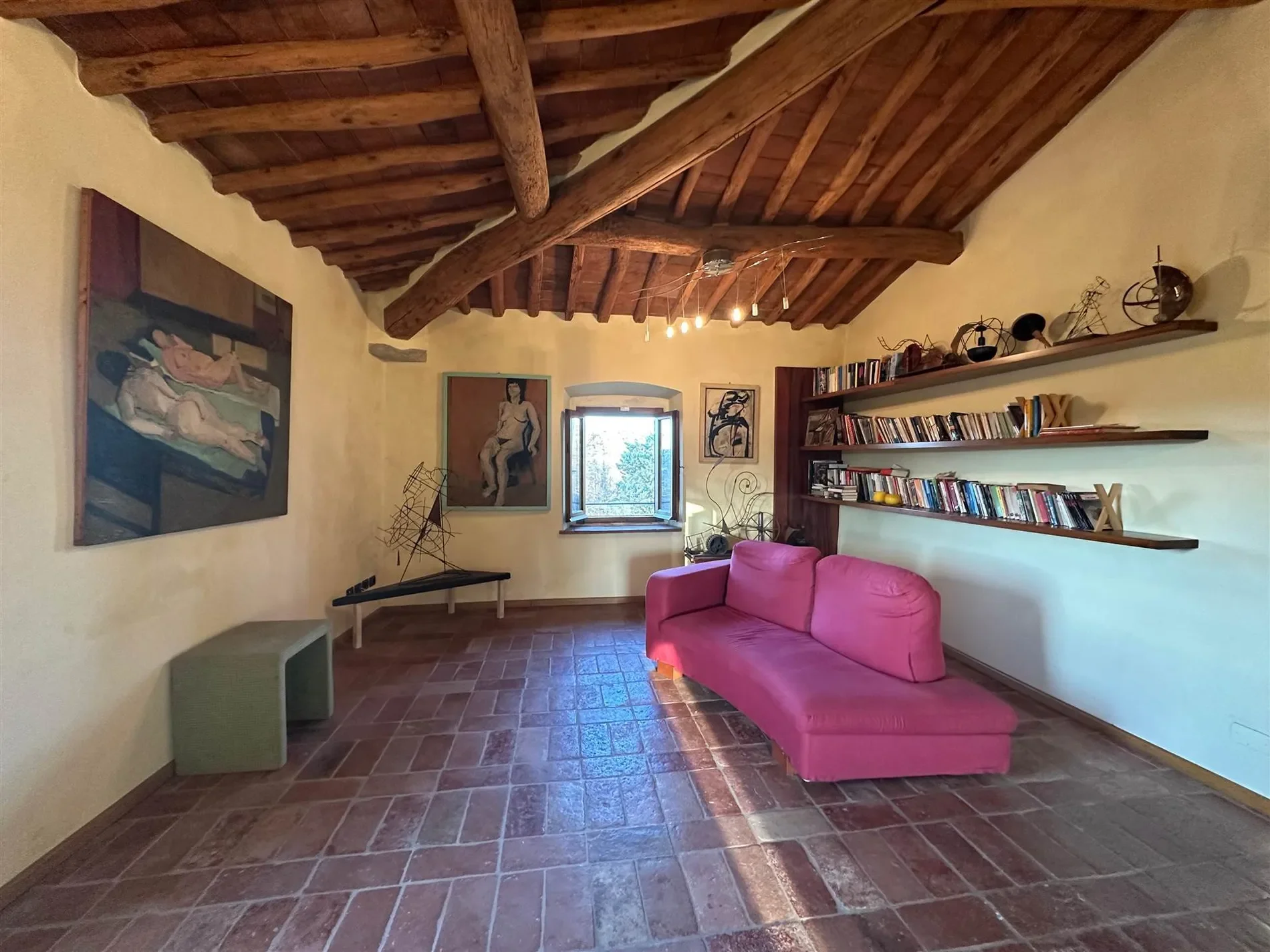 Gallery photo 4