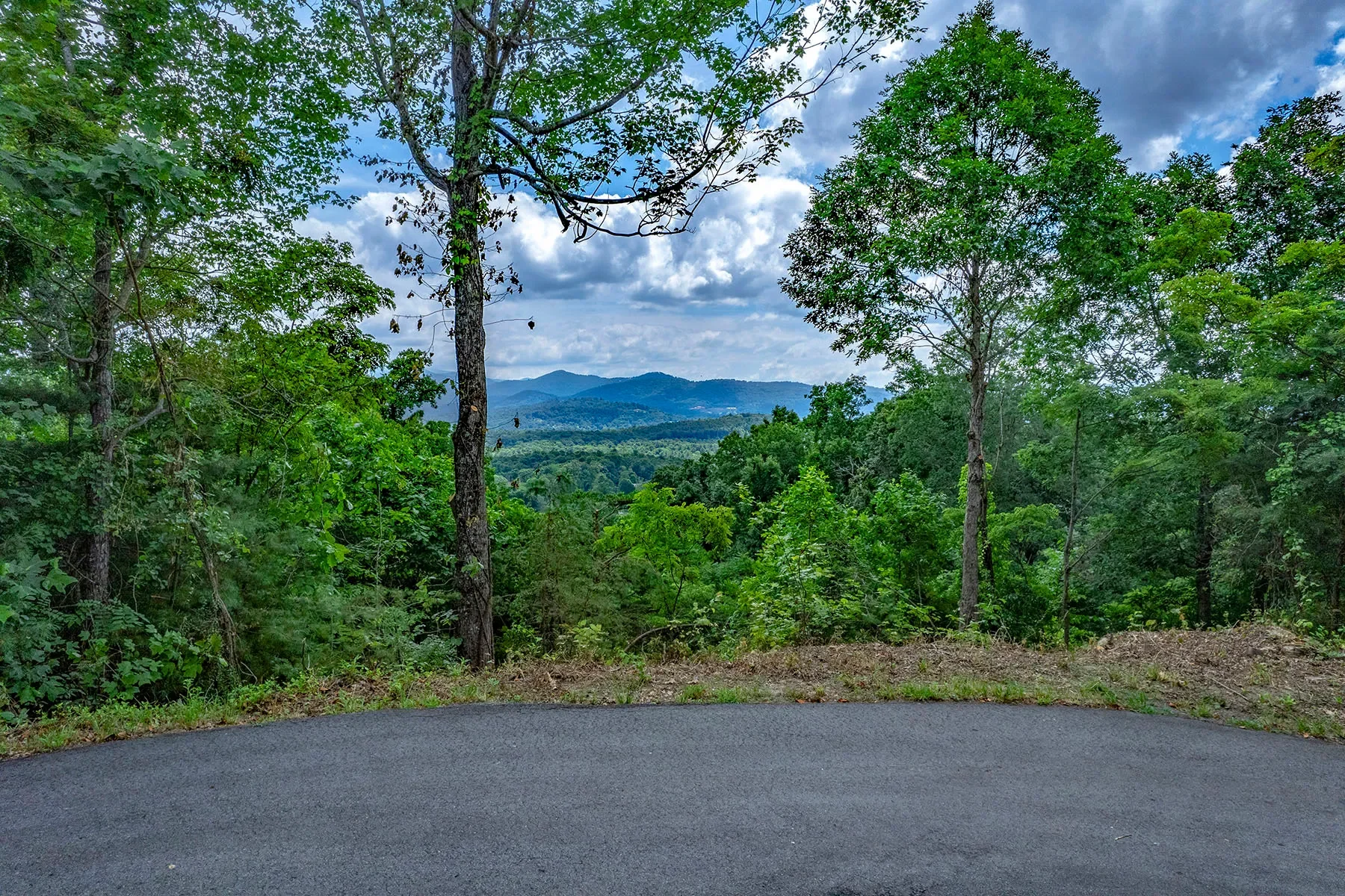 62 Destination Drive, Asheville, NC 28806, Asheville, North Carolina, United States. - Photo 39