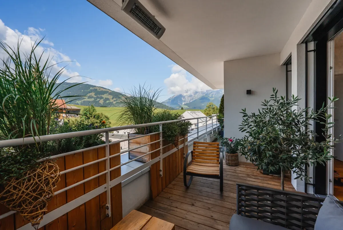Ritzenseestraße, Saalfelden, Salzburg, Austria. - Photo 6