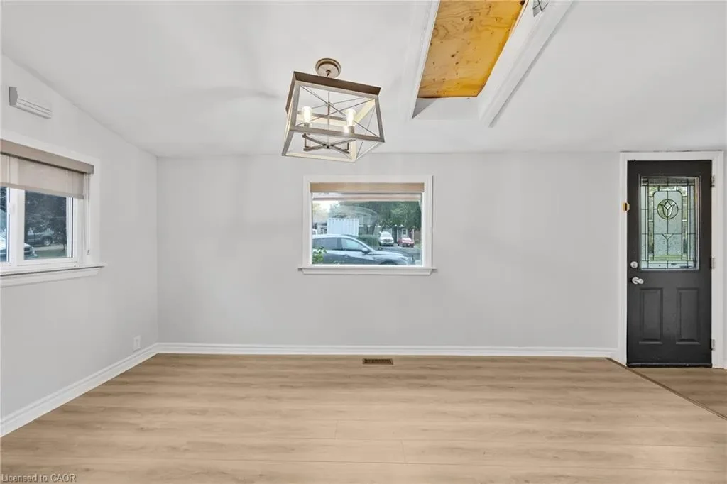 2 Griffin Street, Hamilton, Ontario, Canada. - Photo 13