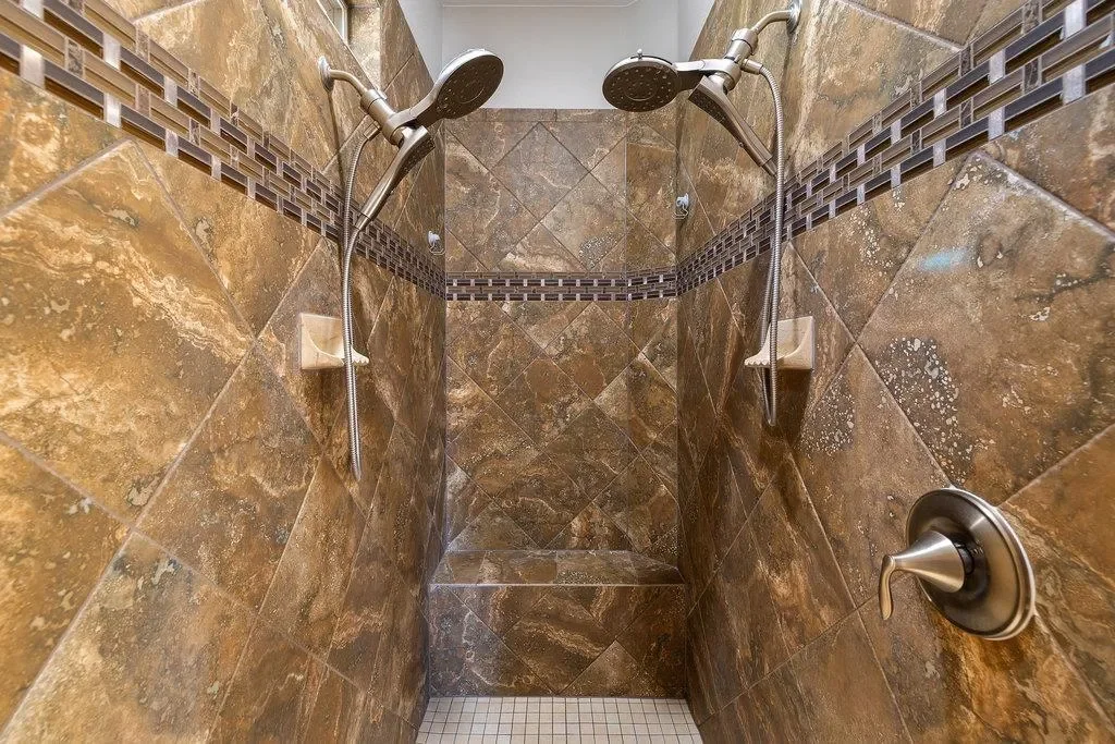 321 Sarahs LN, Liberty Hill, Texas, United States. - Photo 17