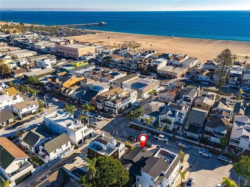 122 E Bay Avenue, Newport Beach, California, United States. - Photo 32