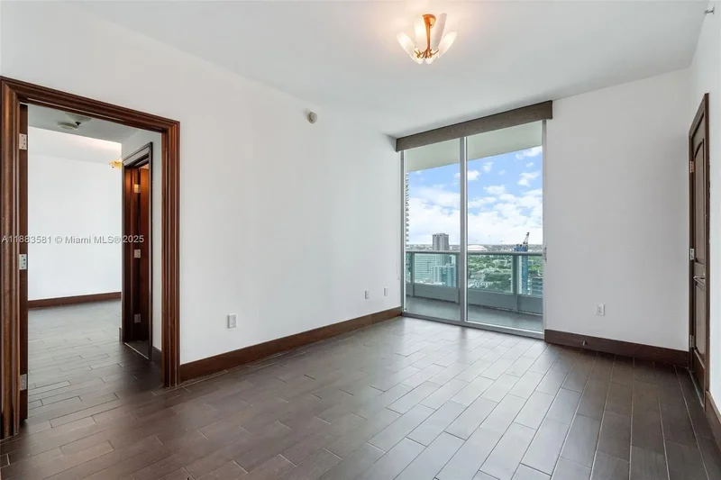 900 Biscayne Blvd 3502, Miami, Florida, United States. - Photo 16