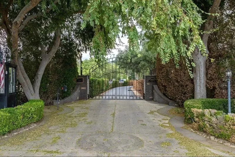 36500 De Portola Road, Temecula, California, United States. - Photo 15