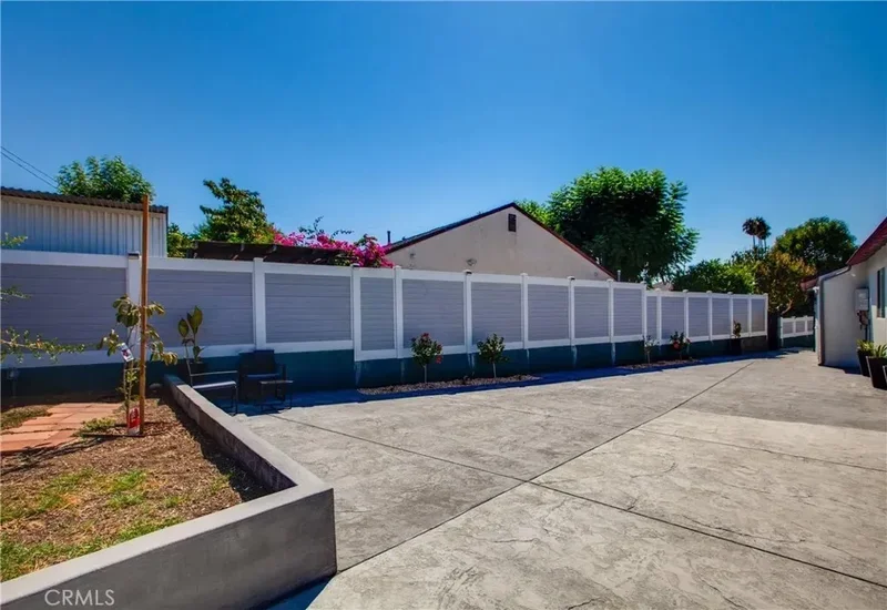 17011 Burton Street, Los Angeles, California, United States. - Photo 25