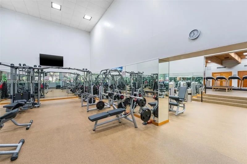 4000 Towerside Ter, Miami, Florida, United States. - Photo 39