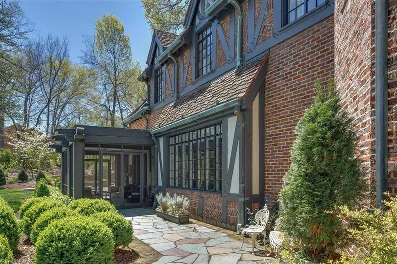 301 Fisher Park Circle, Greensboro, North Carolina, United States. - Photo 50