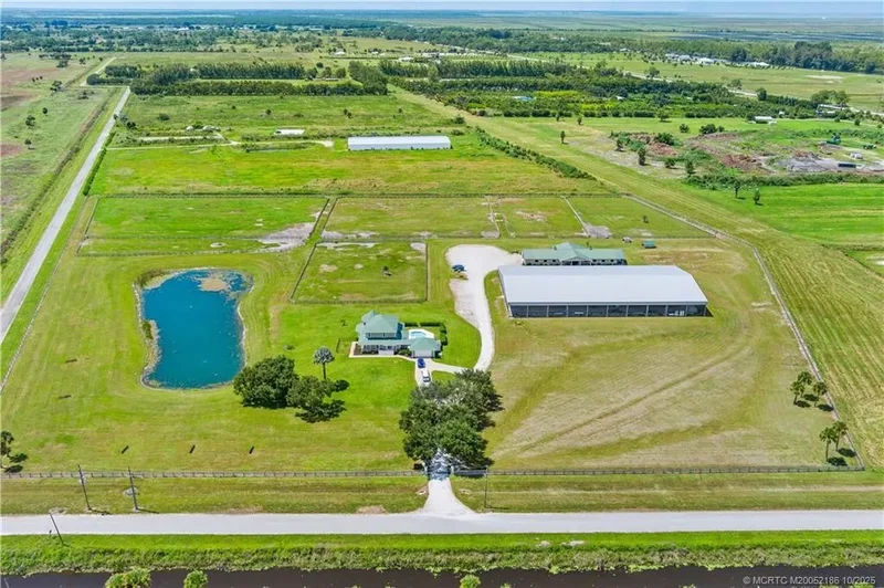 13700 SW Groveside Drive, Indiantown, Florida, United States. - Photo 67