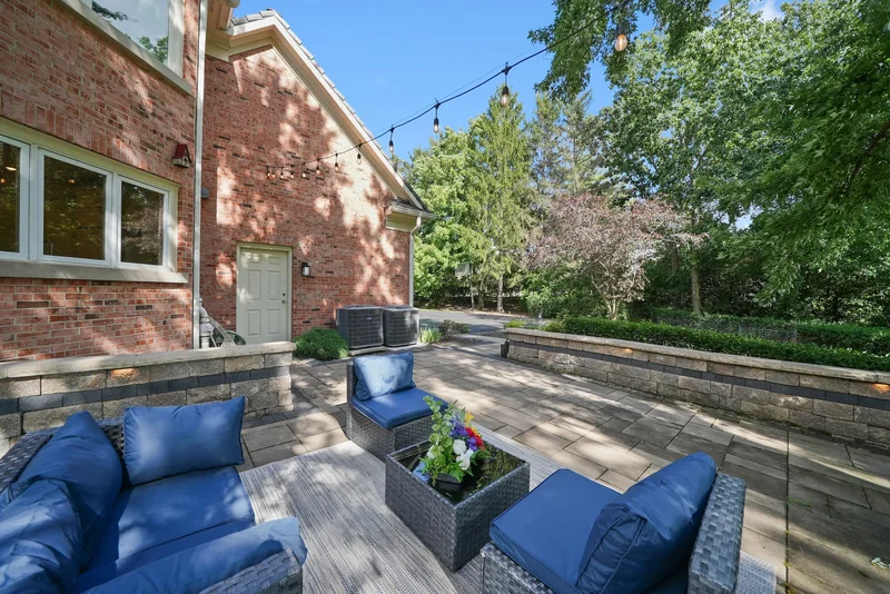 15 S Wynstone Drive , North Barrington, IL 60010, Barrington Hills, Illinois, United States. - Photo 20
