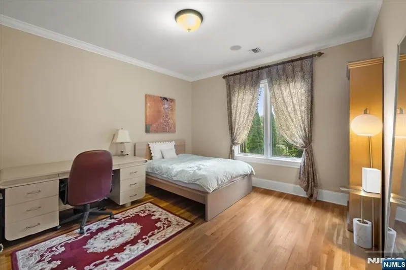 61 Overlook Drive, Woodcliff Lake, NJ 07677, Woodcliff Lake, New Jersey, United States. - Photo 19