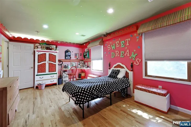 557 Schuyler Avenue, North Arlington, NJ 07031, North Arlington, New Jersey, United States. - Photo 30